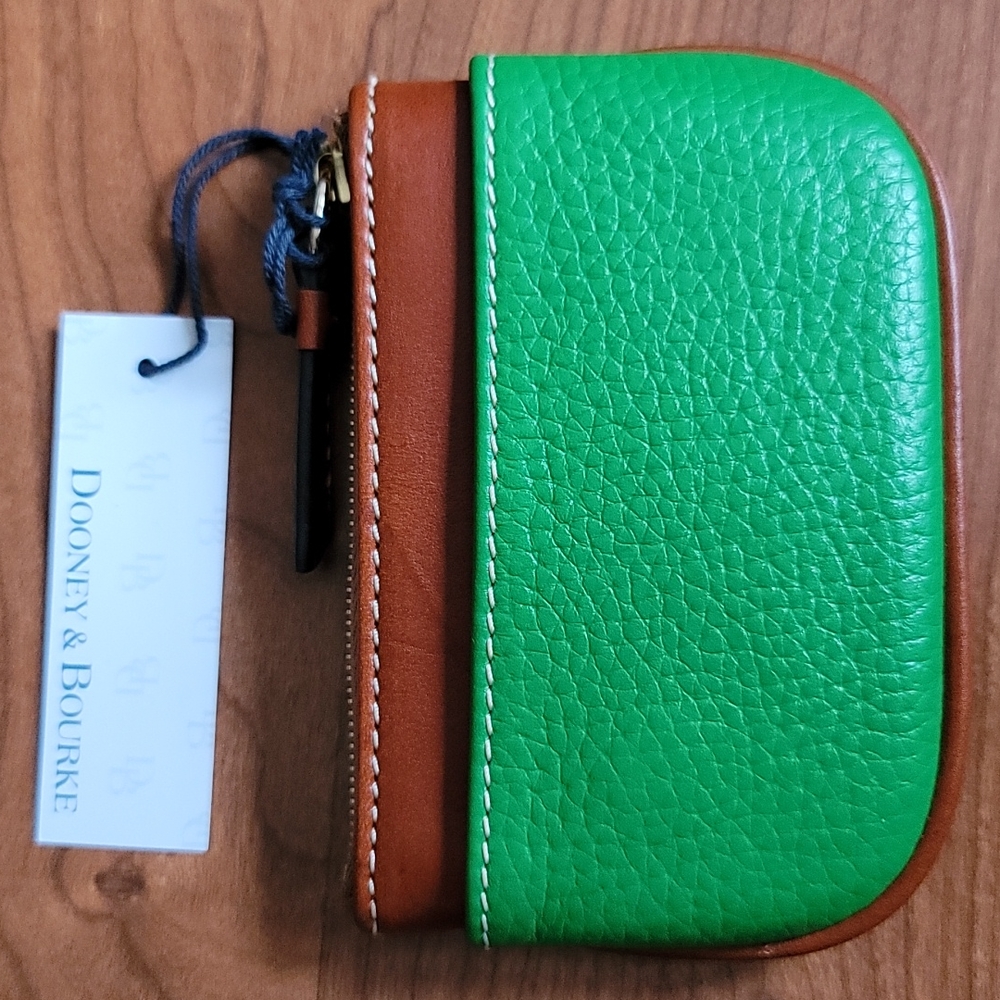 DOONEY & BOURKE Pebble Grain Kelly Green Leather Coin Case - Picture 2 of 7